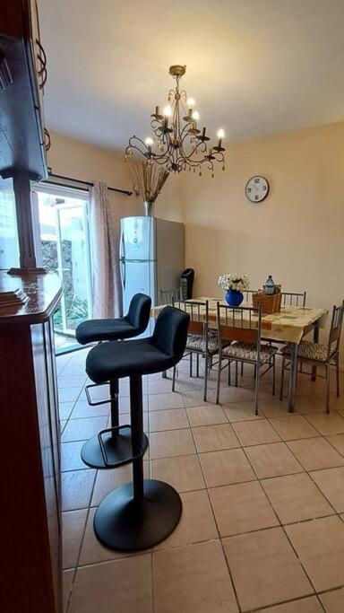 Sunshine Luxurious Villa:4 Mins Walk From Beach Flic-en-Flacq Exterior foto