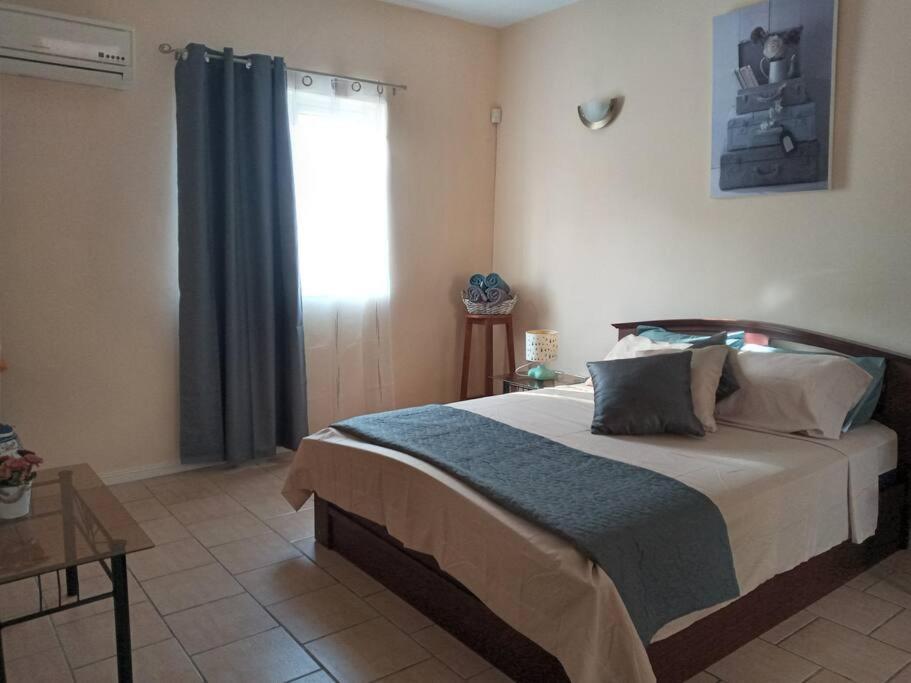 Sunshine Luxurious Villa:4 Mins Walk From Beach Flic-en-Flacq Exterior foto