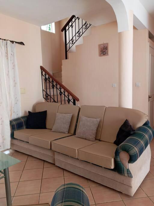 Sunshine Luxurious Villa:4 Mins Walk From Beach Flic-en-Flacq Exterior foto